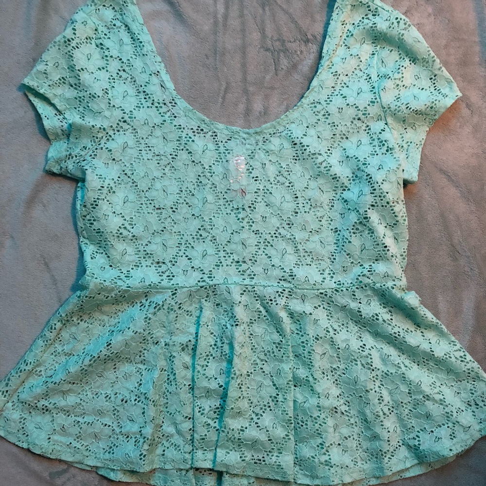 Women’s Mint Green Lace Peplum Top